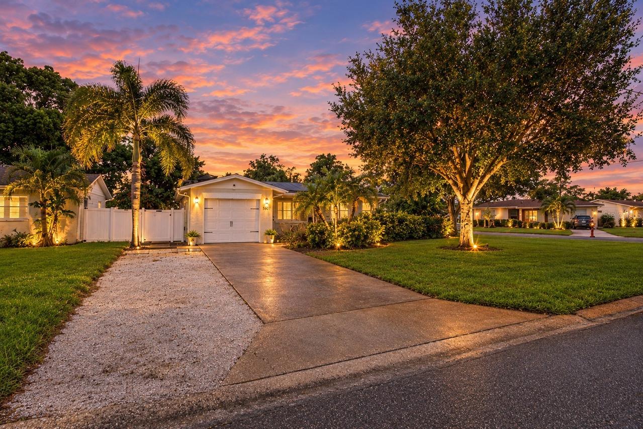 5601 15th Ave., St Petersburg, FL 33710