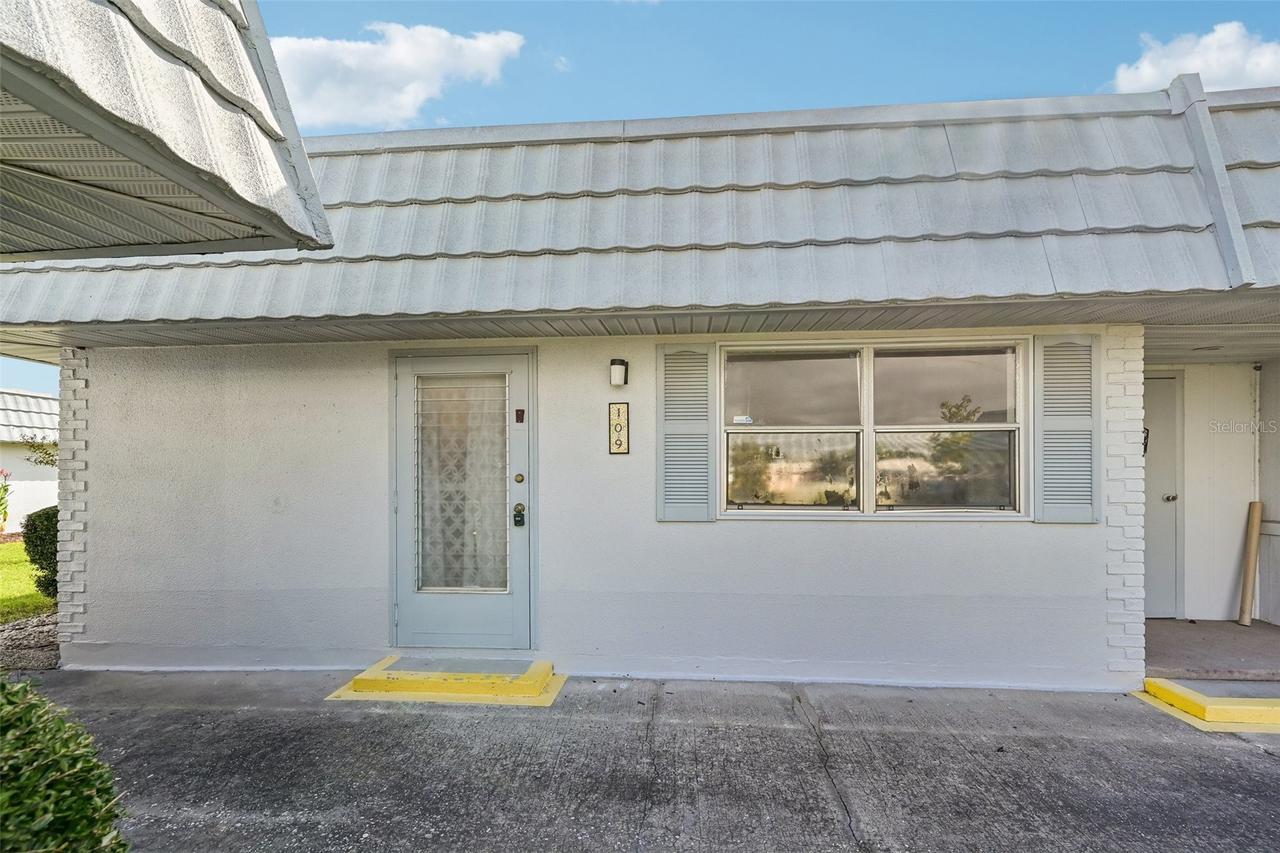 202 Bedford Tr. #109, Sun City Center, FL 33573