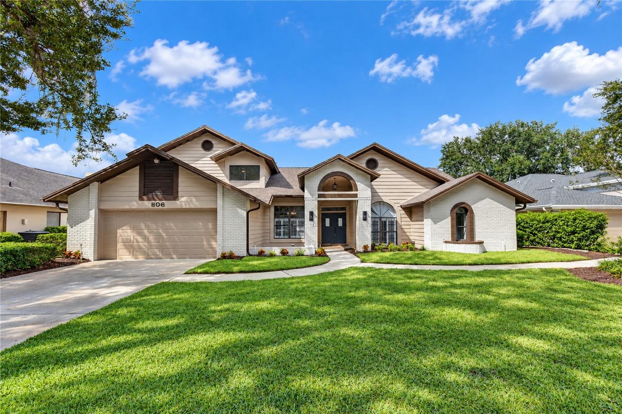 806 Sandringham Ln., Lutz, FL 33549