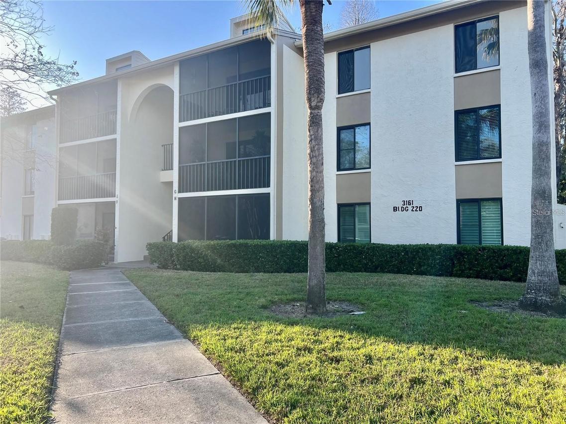 3161 Lake Pine Way #H1, Tarpon Springs, FL 34688