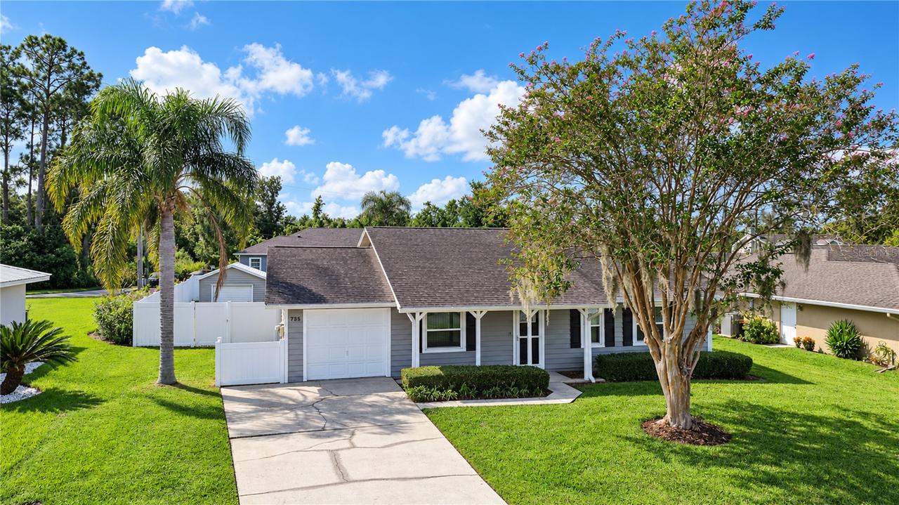 735 Scott Lake Village, Lakeland, FL 33813