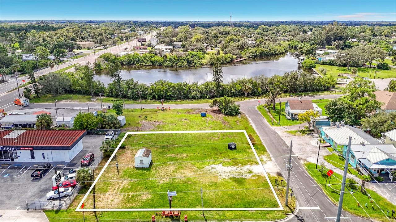203 1st St., Ruskin, FL 33570