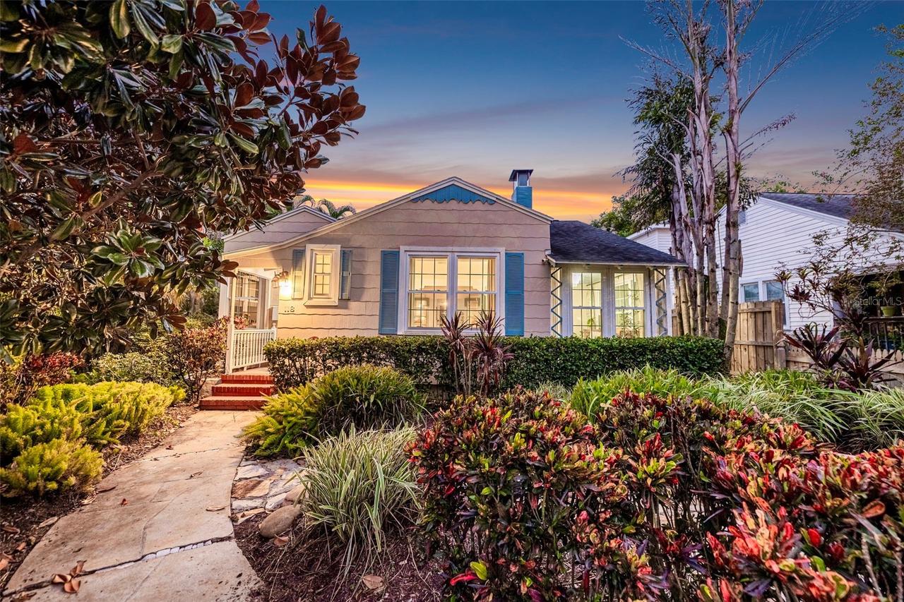 118 26th Ave., St Petersburg, FL 33704