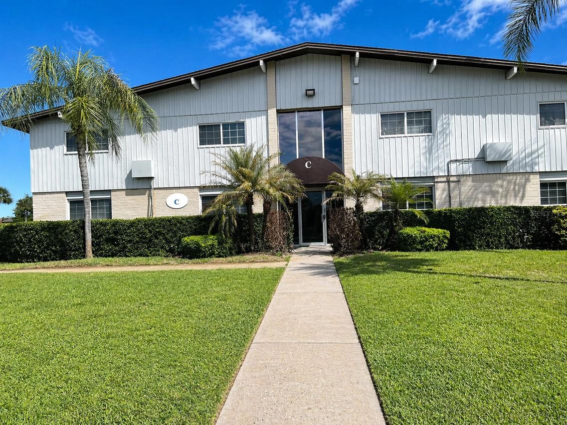 1695 Lee Rd. #C206, Winter Park, FL 32789