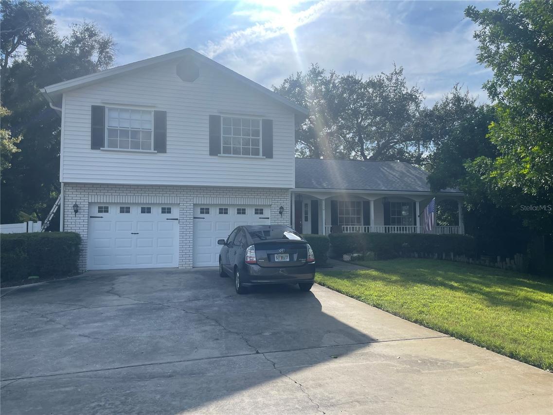 1304 Treetop Dr., Palm Harbor, FL 34683
