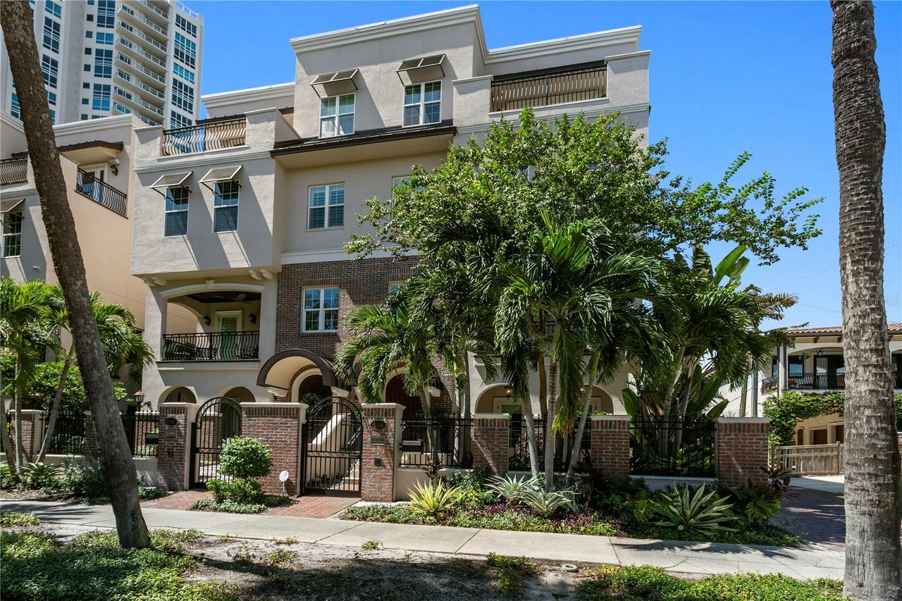 524 Beach Dr., St Petersburg, FL 33701