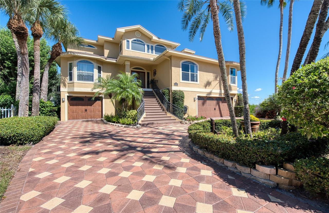 103 Royal Ct., Safety Harbor, FL 34695
