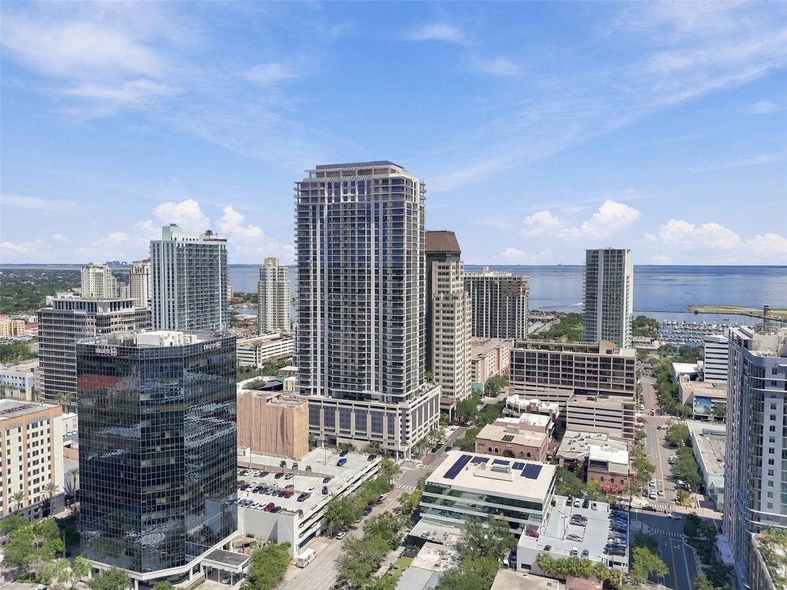 275 1st Ave. #2903, St Petersburg, FL 33701
