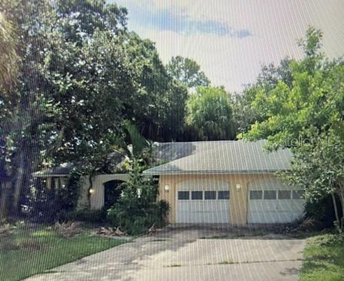 3054 Honeysuckle Rd., Largo, FL 33770