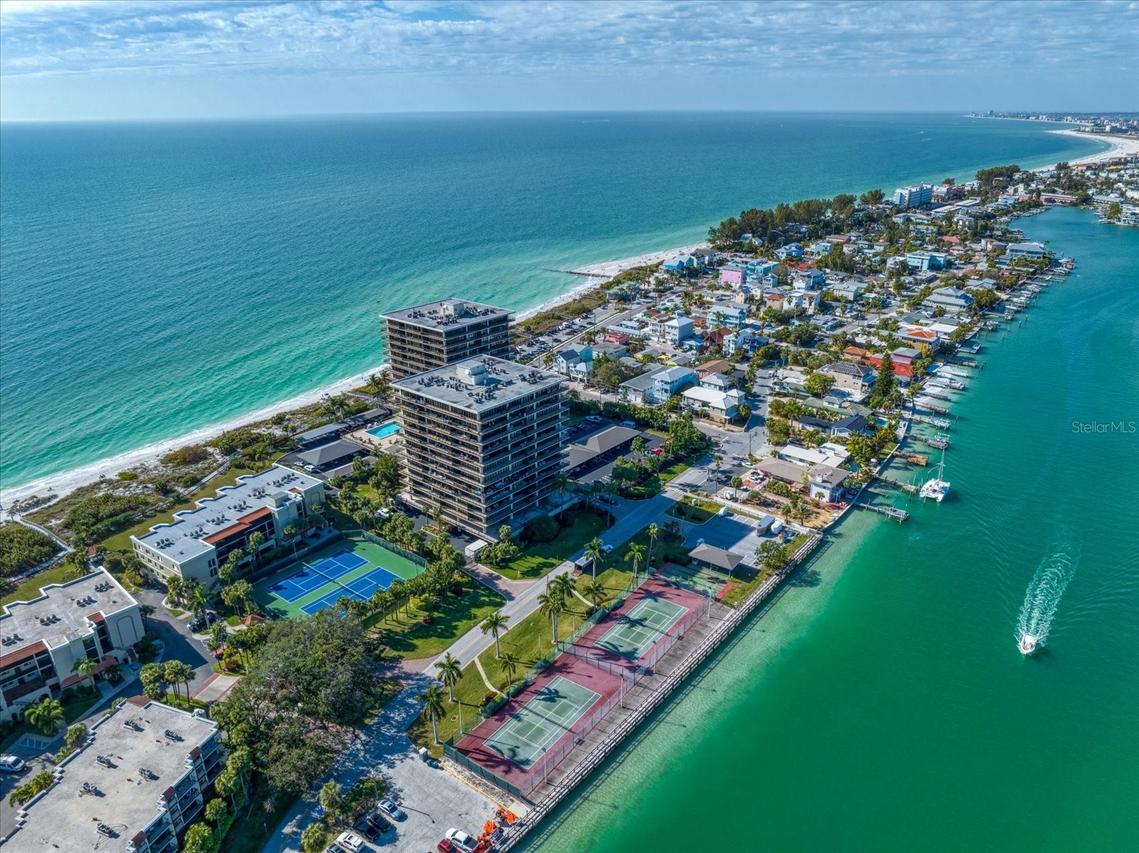 7600 Bayshore Dr. #202, Treasure Island, FL 33706