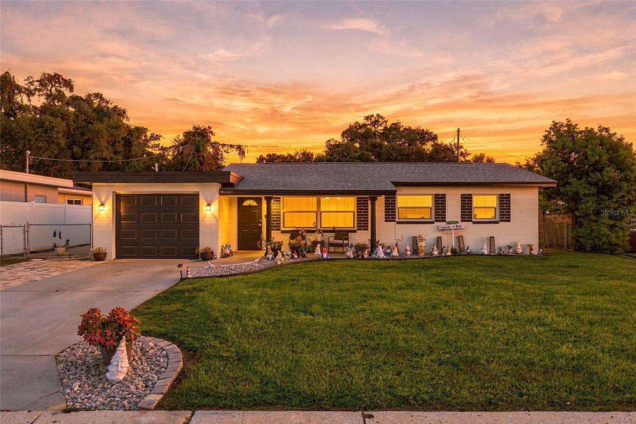 10259 Naranja St., Seminole, FL 33772