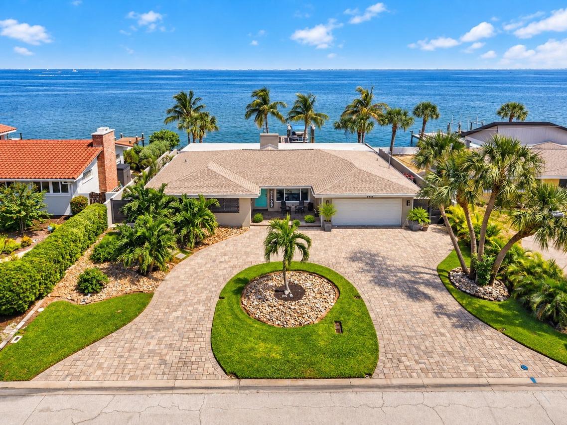 2480 E Bay Isle Dr., St Petersburg, FL 33705