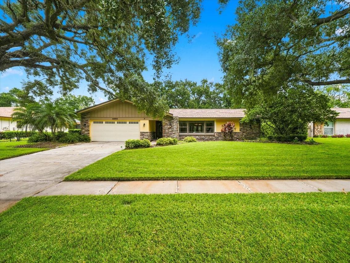 13903 Middle Park Dr., Tampa, FL 33624