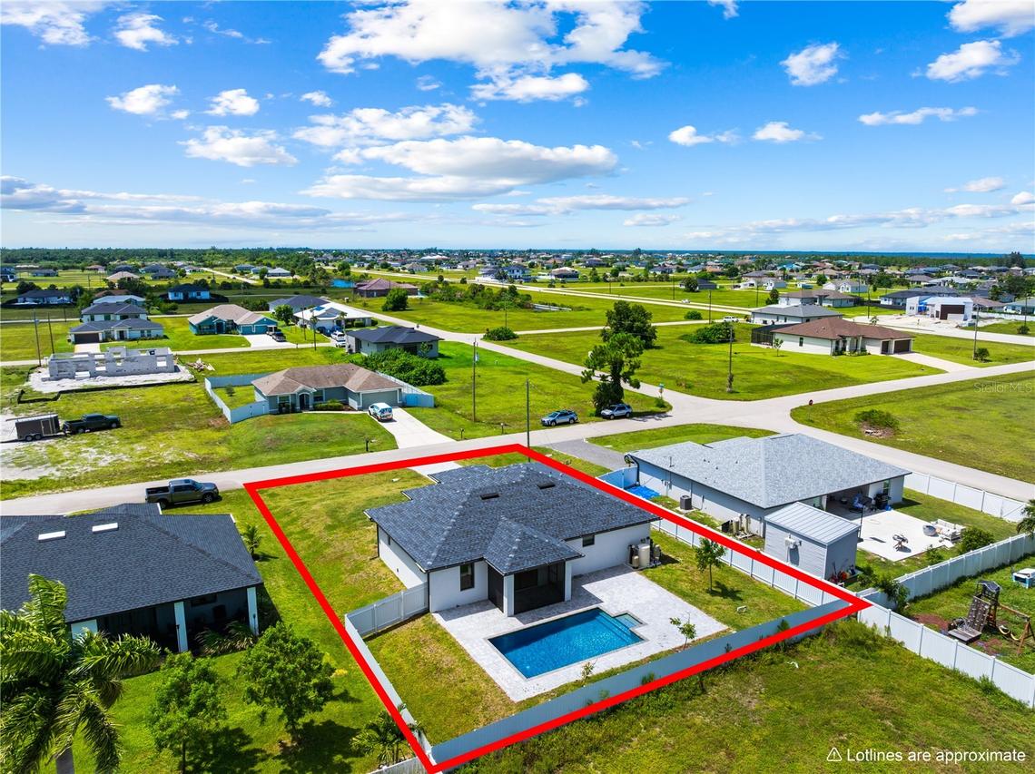 3921 NW 40th Ln., Cape Coral, FL 33993