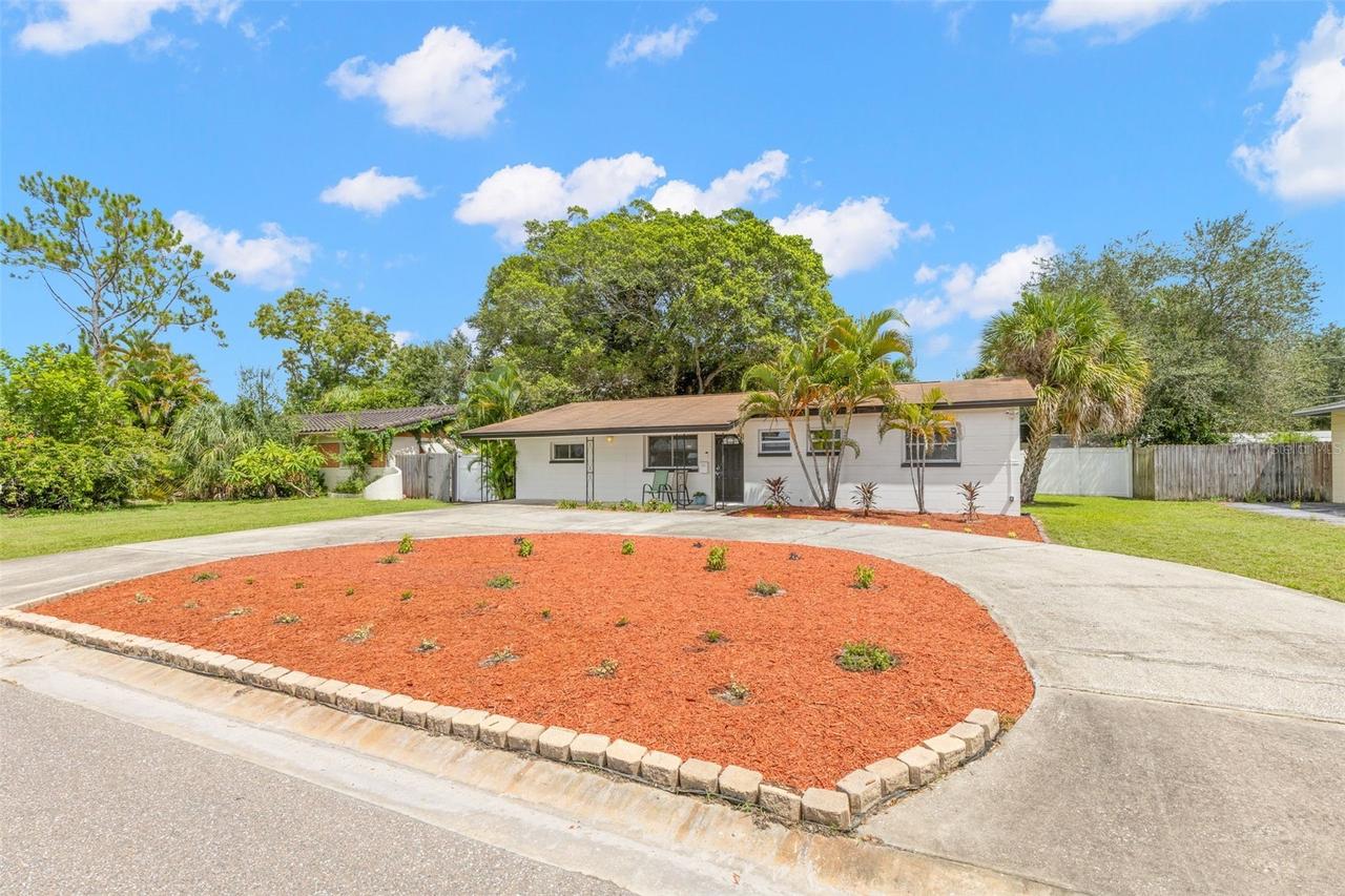 5601 Bay St., St Petersburg, FL 33703