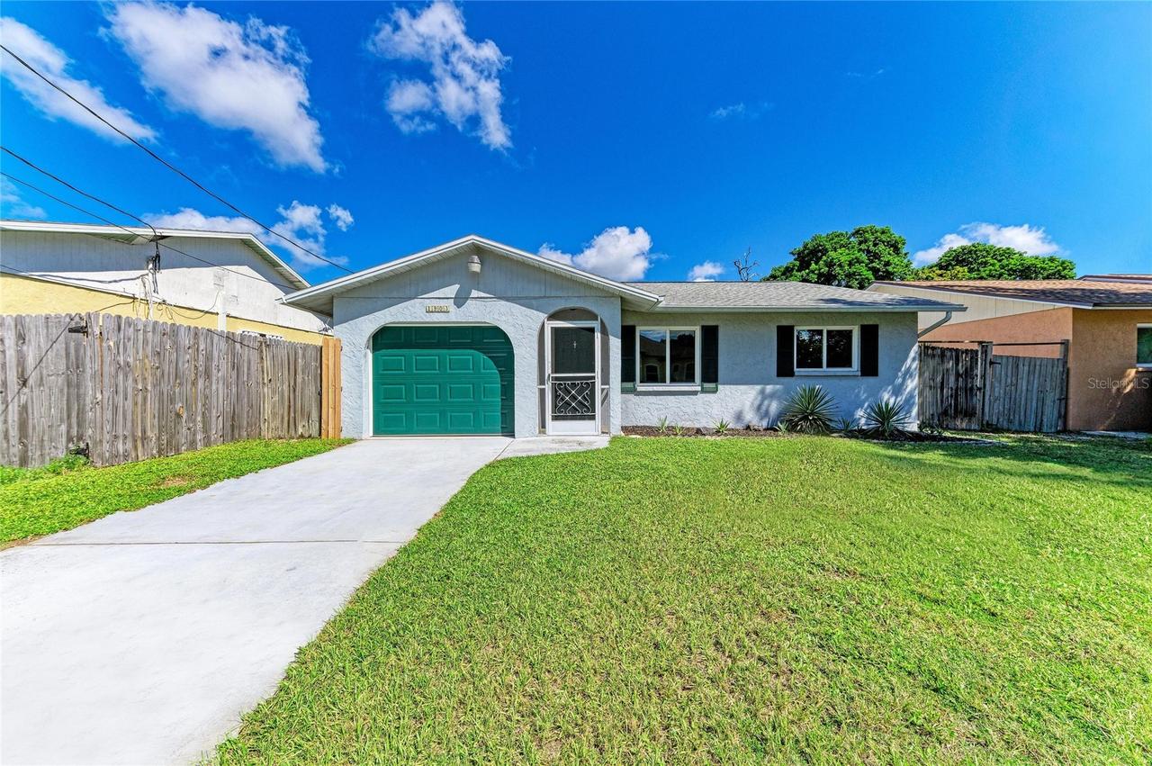 1903 Colleen St., Sarasota, FL 34231