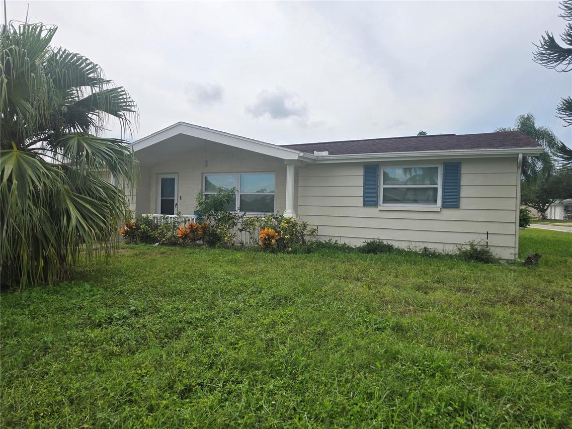 2055 Norfolk Dr., Holiday, FL 34691