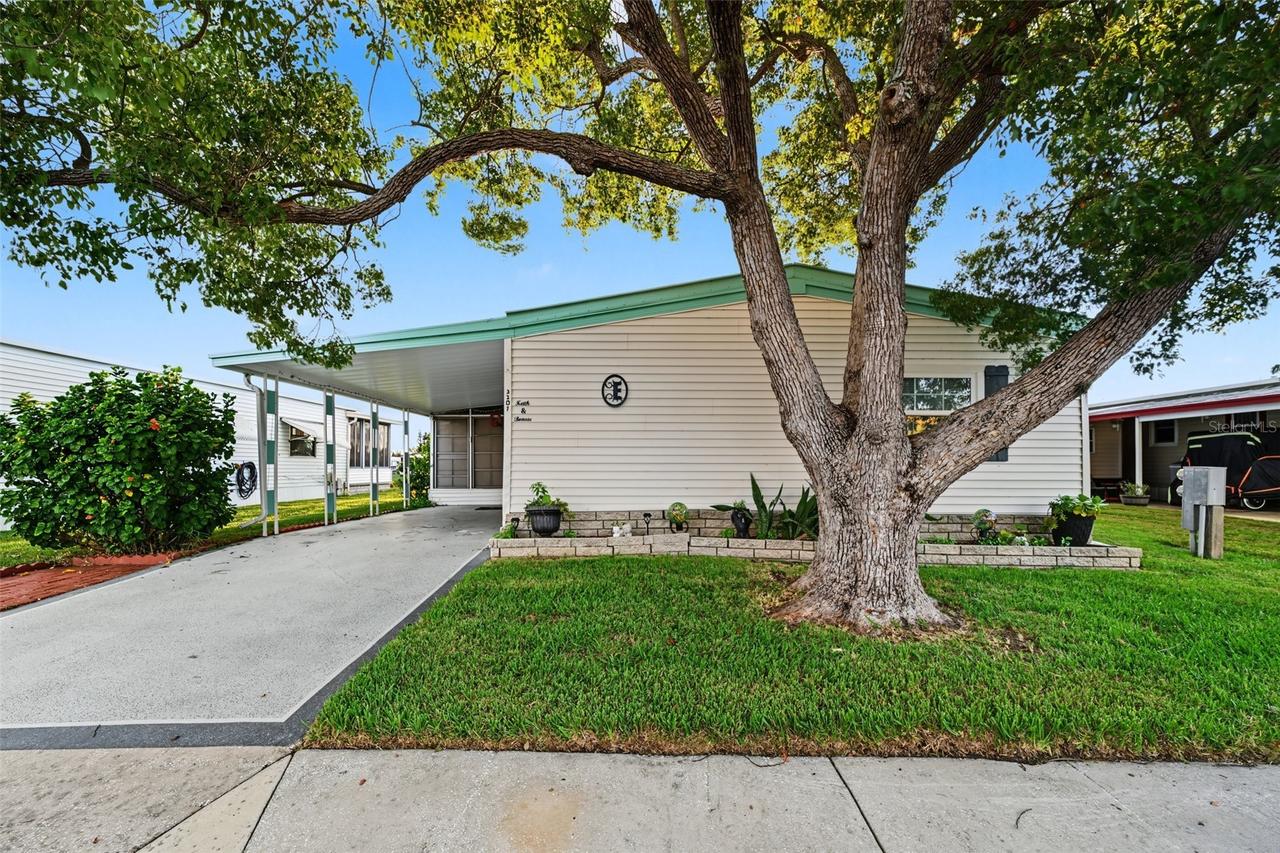 3207 Brewster Dr., Holiday, FL 34690