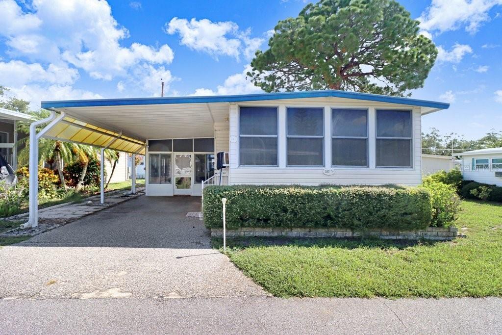 585 Sky Harbor Dr. #317, Clearwater, FL 33759