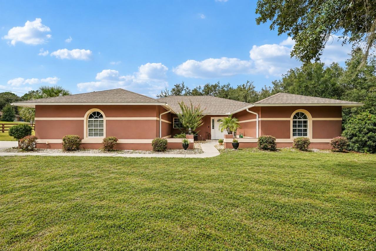 2373 W Apricot Dr, Beverly Hills, FL 34465