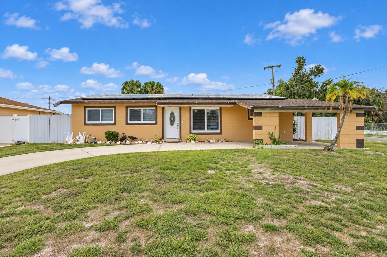 1201 Julian Lane Dr., Tampa, FL 33619