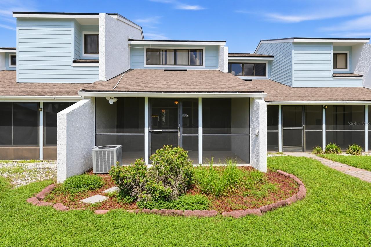 482 Prestwick Pl., Kissimmee, FL 34759