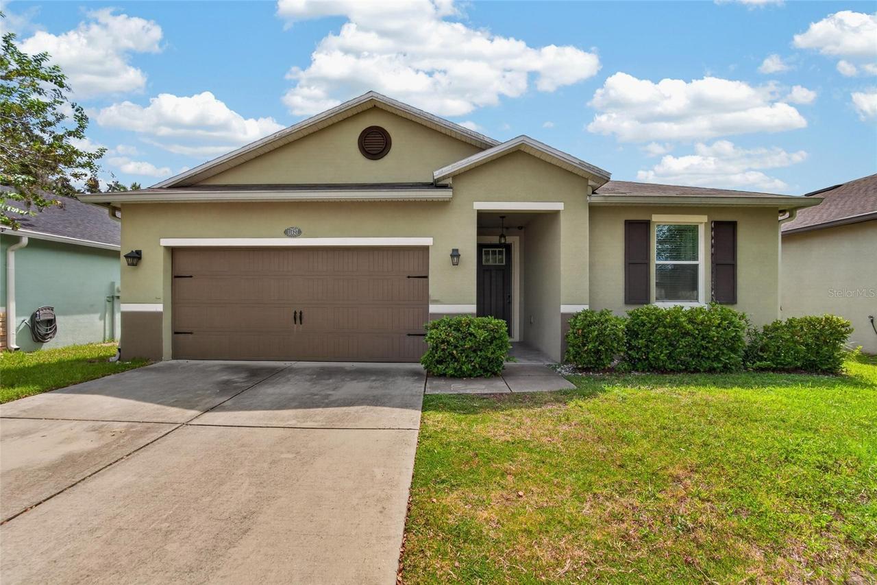 11627 Tangle Stone Dr., Gibsonton, FL 33534