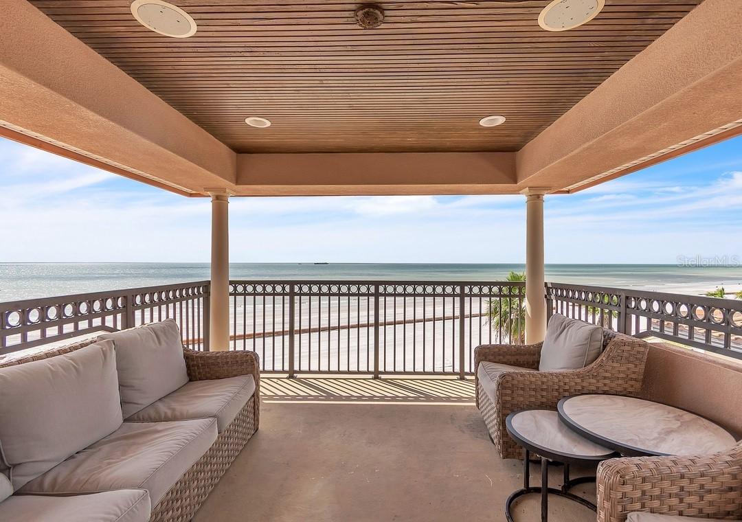 17810 Lee Ave., Redington Shores, FL 33708