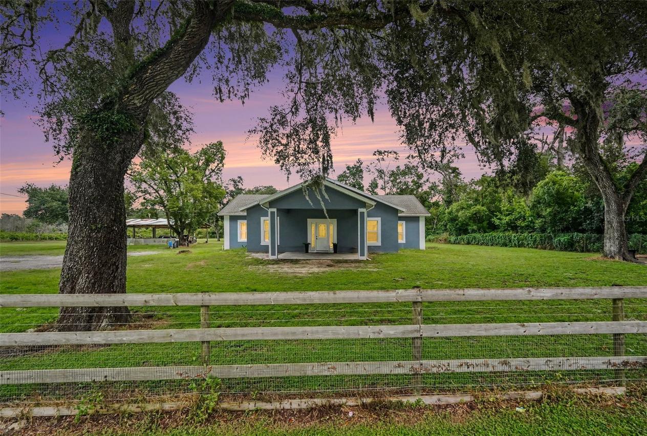 7040 Lumberton Rd., Zephyrhills, FL 33540