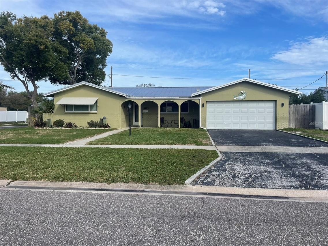 5893 34th Ave., St Petersburg, FL 33710