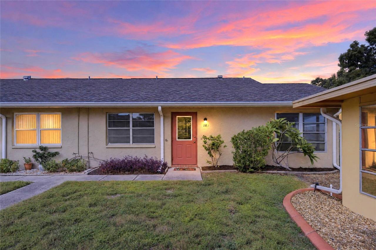 1904 Canterbury Ln. #18, Sun City Center, FL 33573