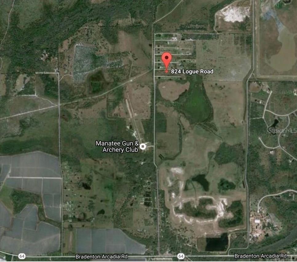 824 Logue Rd., Myakka City, FL 34251