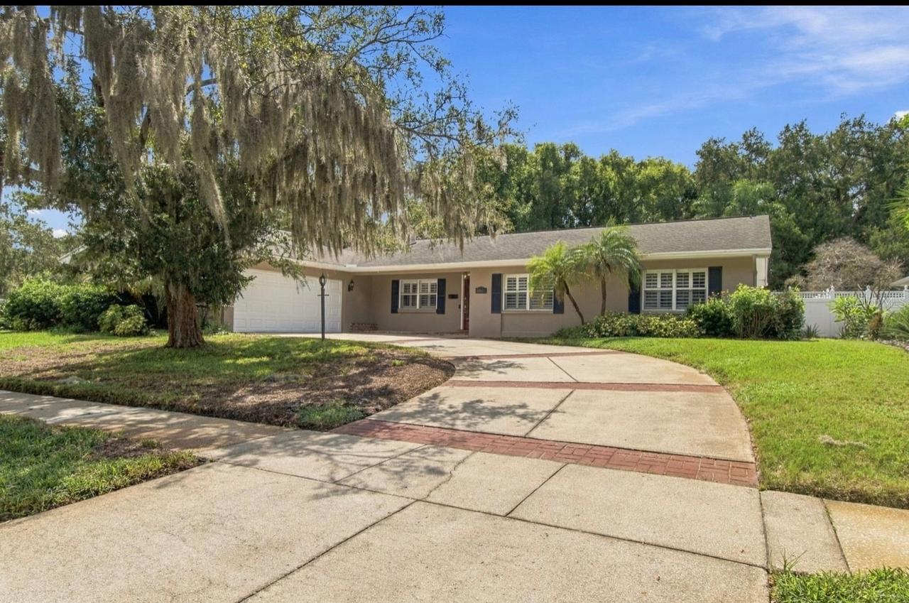 11626 Carrollwood Dr., Tampa, FL 33618