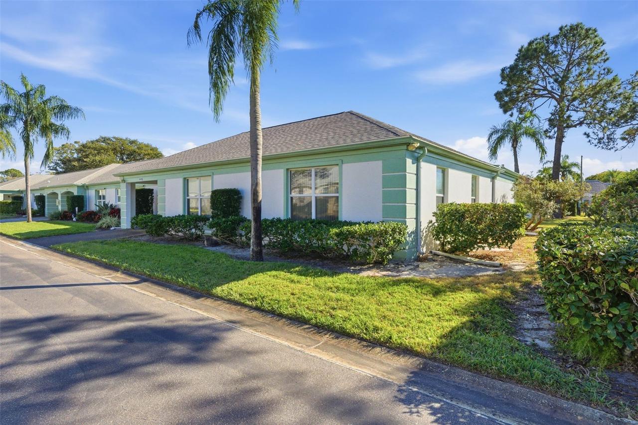 8408 Annwood Rd., Seminole, FL 33777