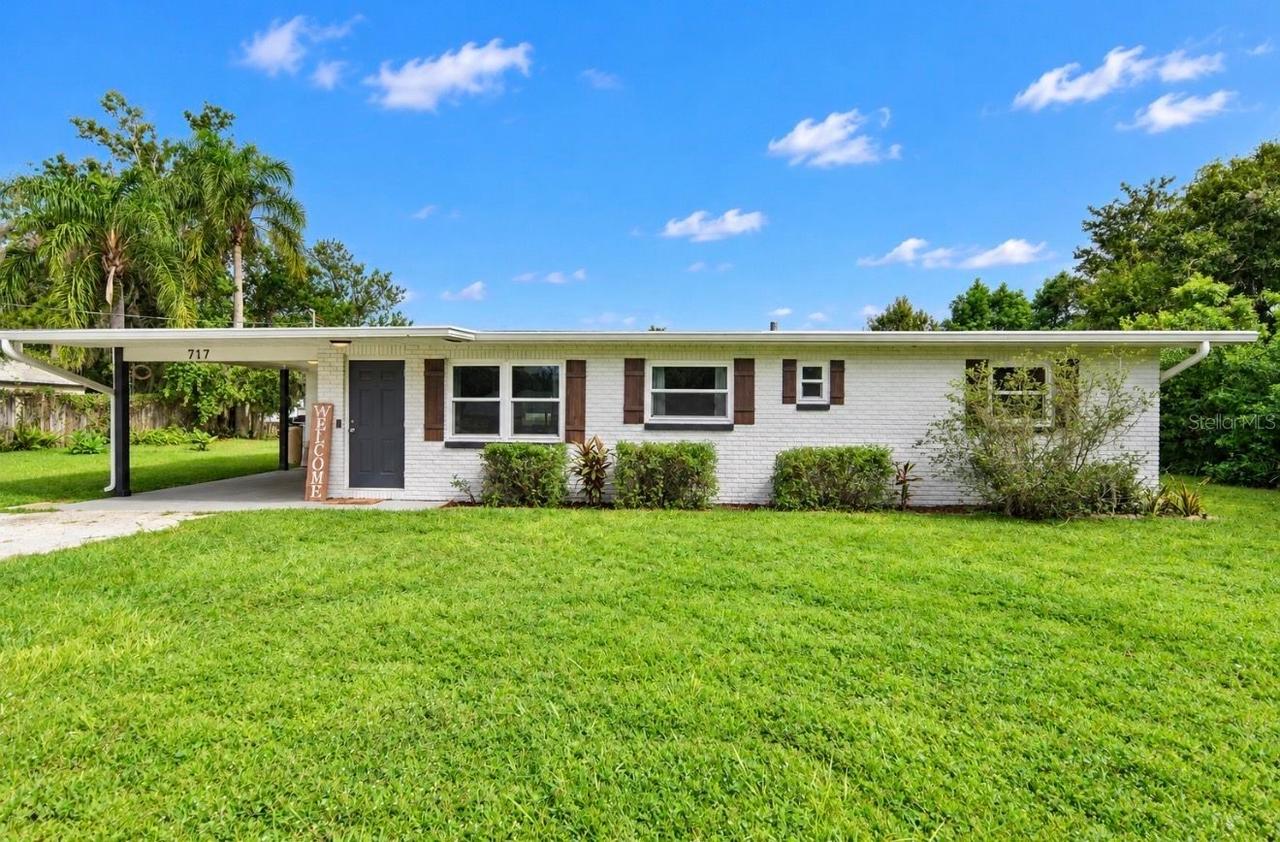 717 W Deer Lake Dr., Lutz, FL 33548