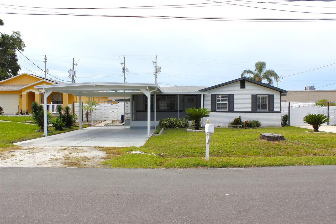8512 Sunbeam Ln., Tampa, FL 33615