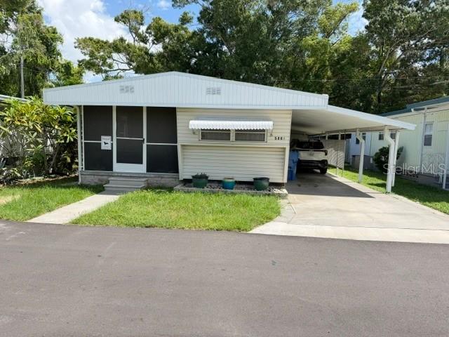 5881 29th Way #6, St Petersburg, FL 33714