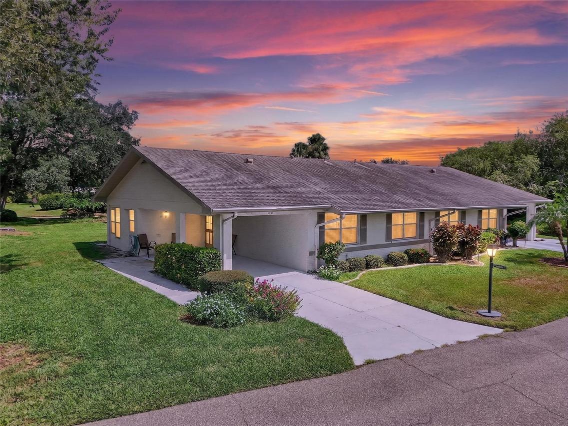 1607 Hovington Cir. #229, Sun City Center, FL 33573