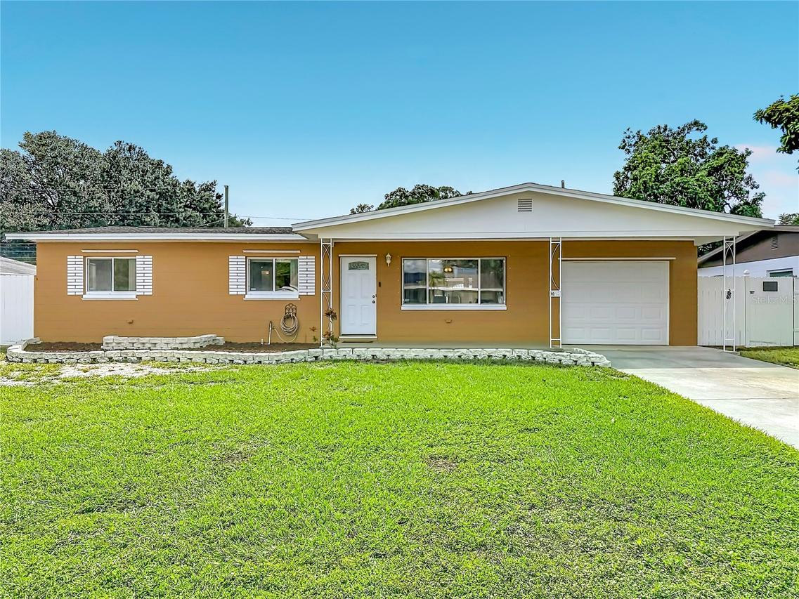 8496 76th Ave., Seminole, FL 33777