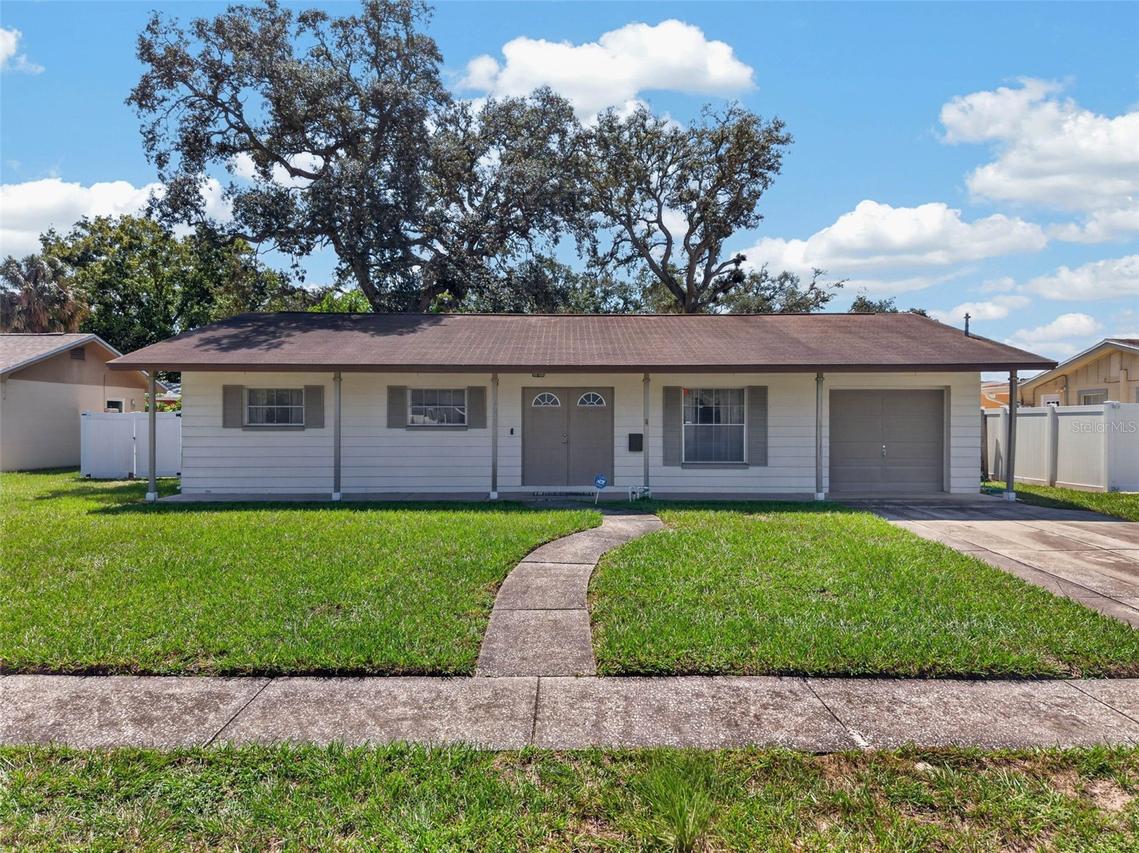 3312 W Burke St., Tampa, FL 33614