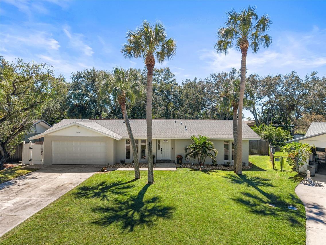 9488 88th Ter., Seminole, FL 33777