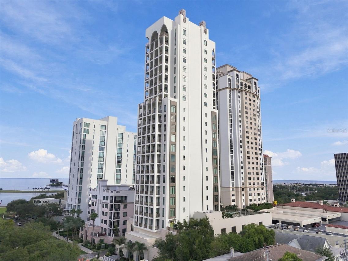126 4th Ave. #1202, St Petersburg, FL 33701