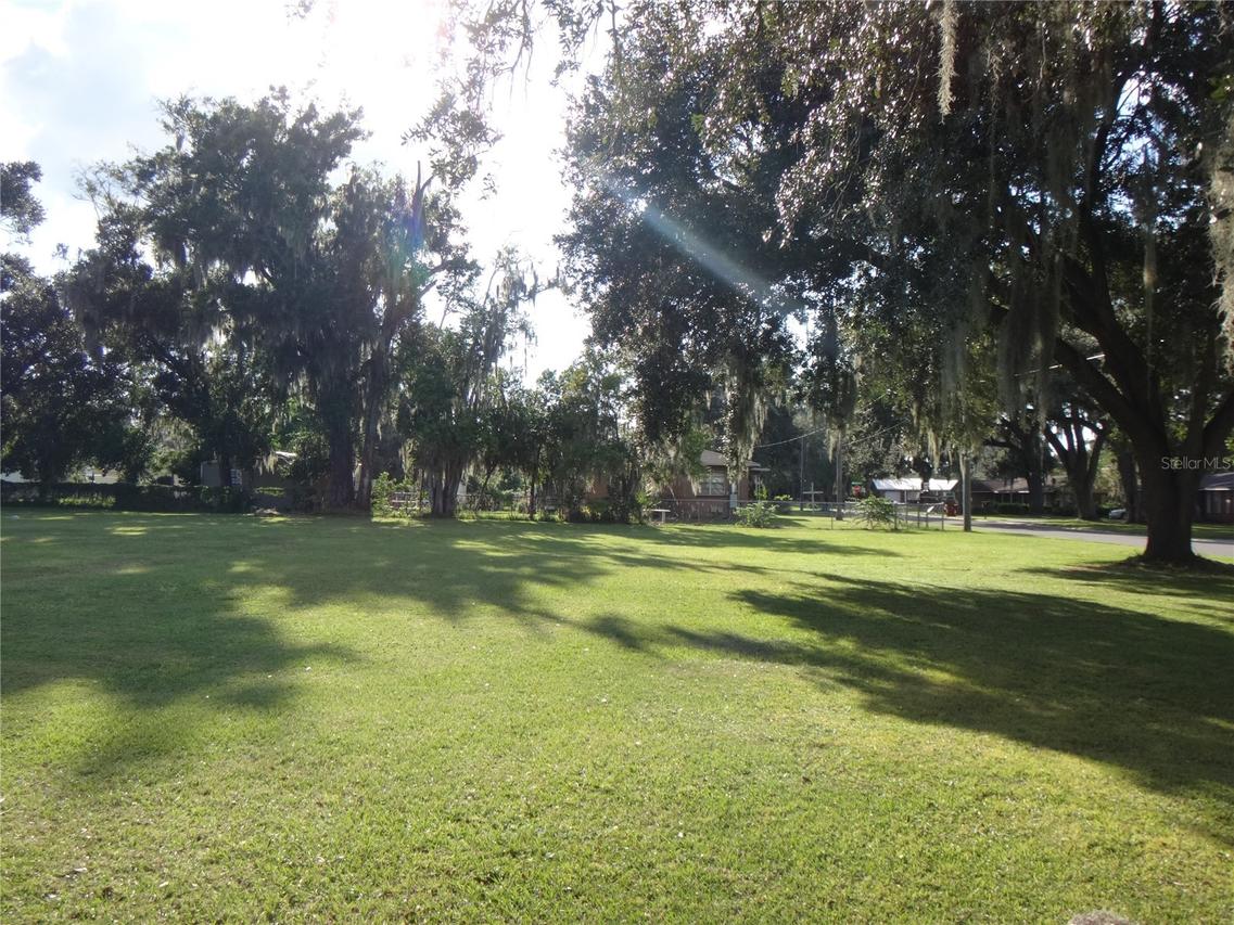 1603 James L Redman Pkwy., Plant City, FL 33563