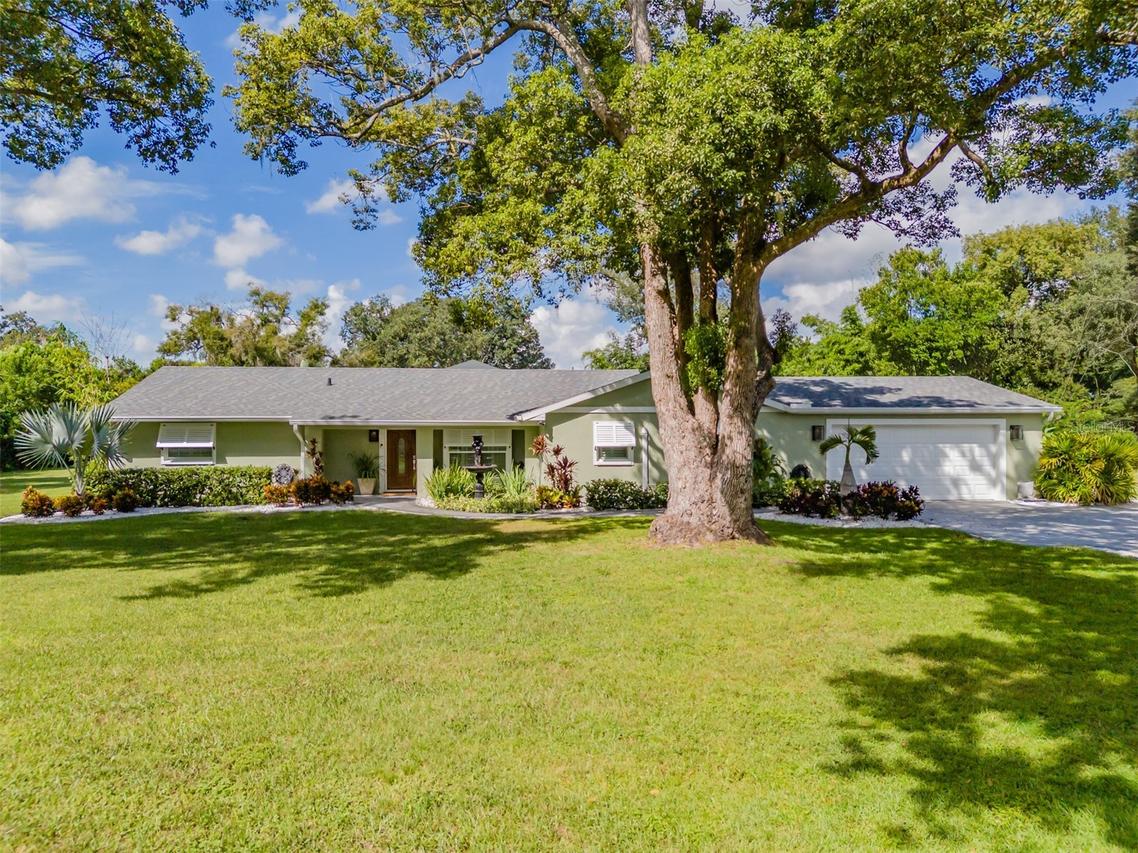 2606 Brucken Rd., Valrico, FL 33596