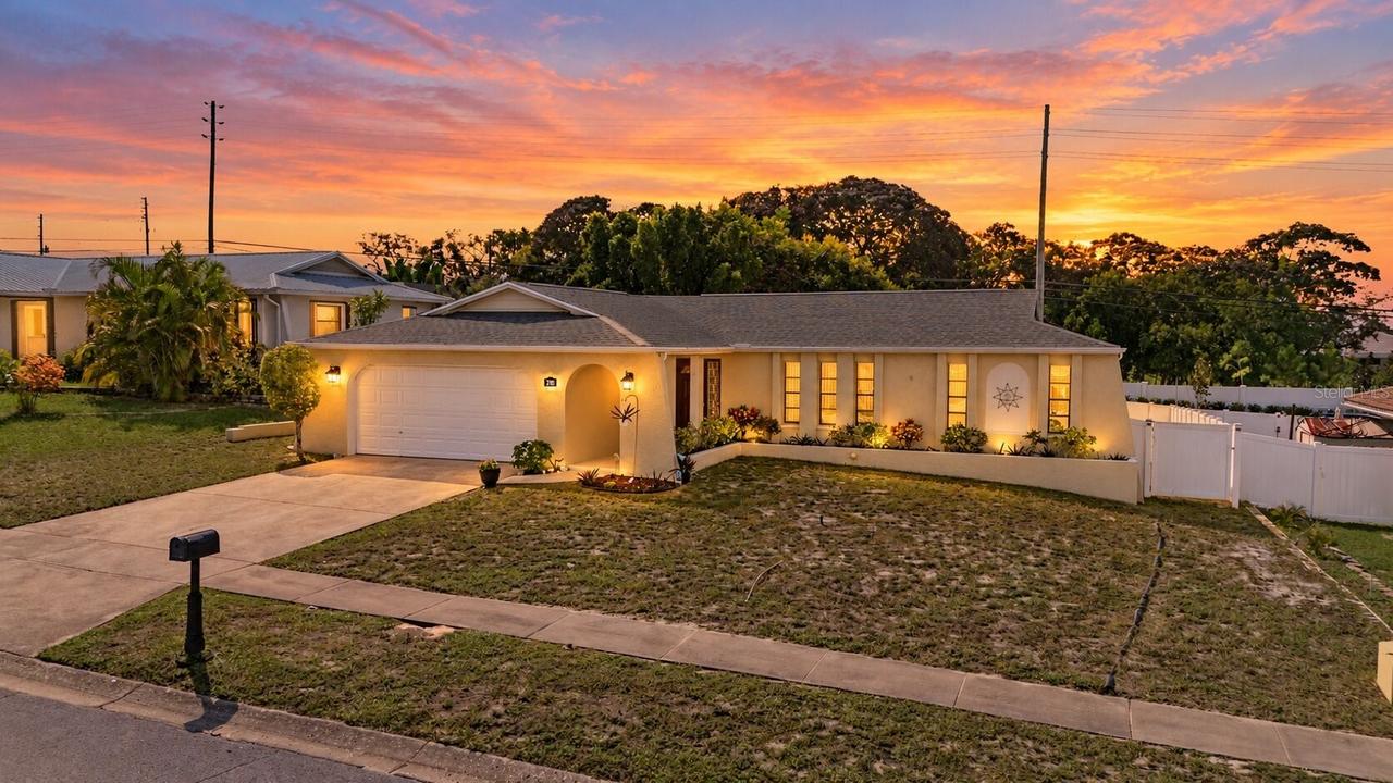 210 Leafwood Rd., Tarpon Springs, FL 34689