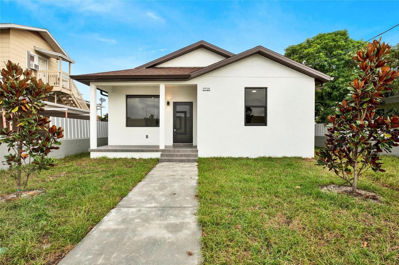 2725 W Green St., Tampa, FL 33607