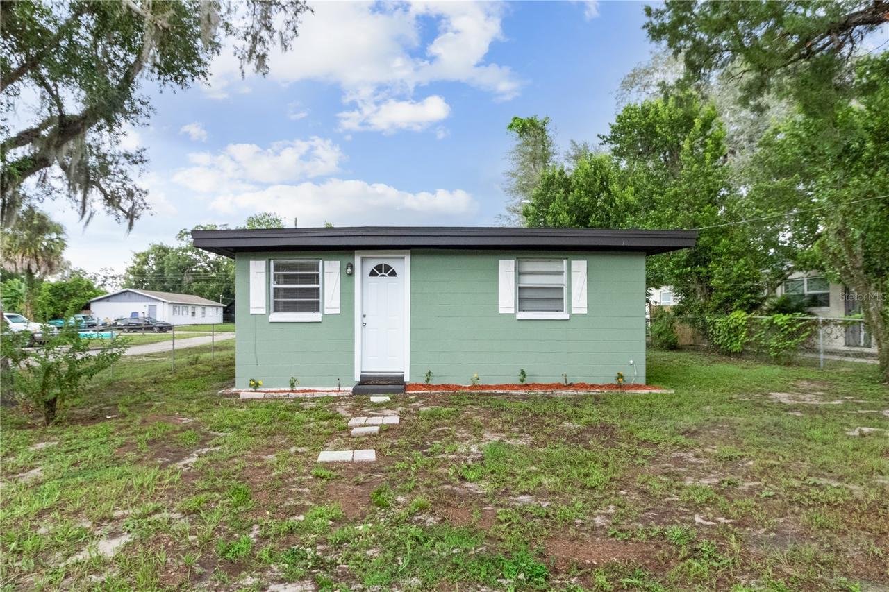 1410 E 98th Ave., Tampa, FL 33612