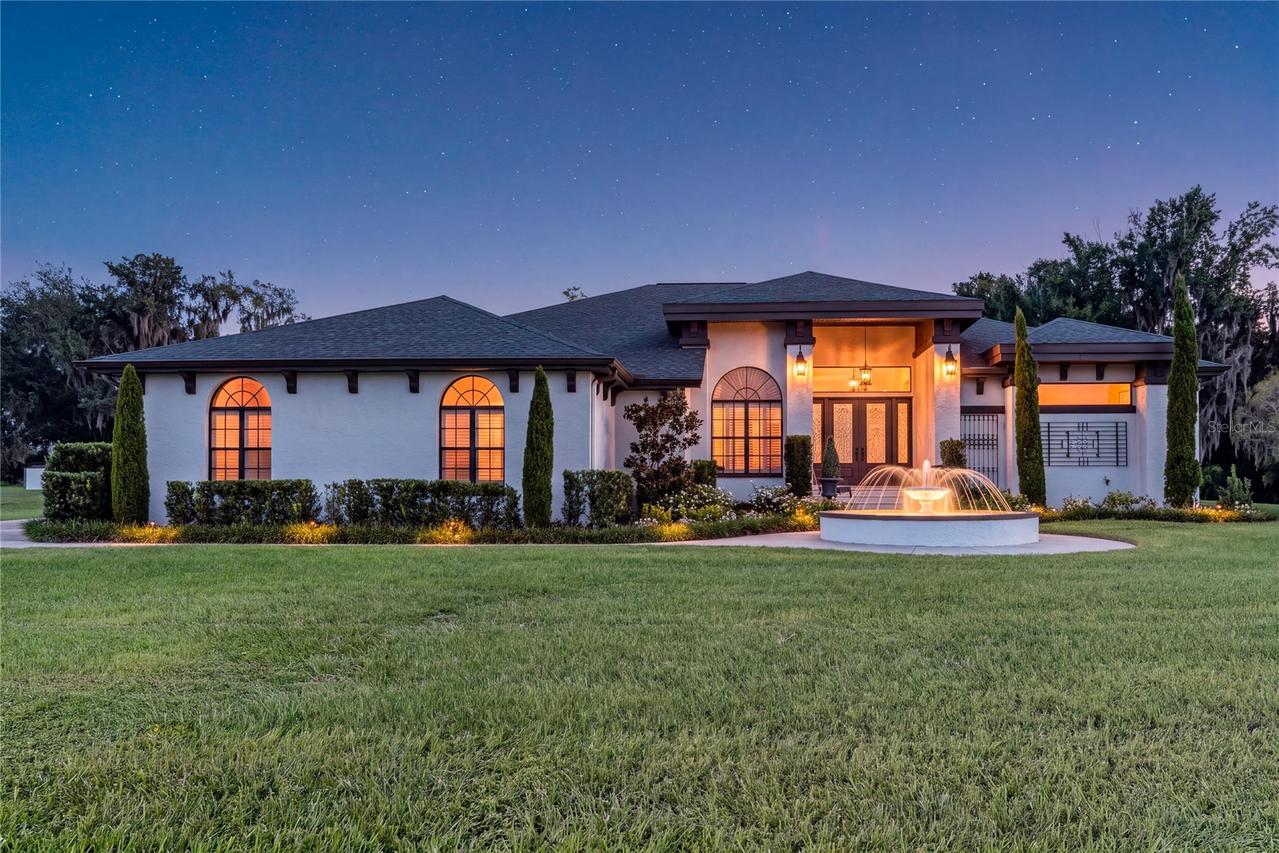 32305 Pasco Rd., San Antonio, FL 33576