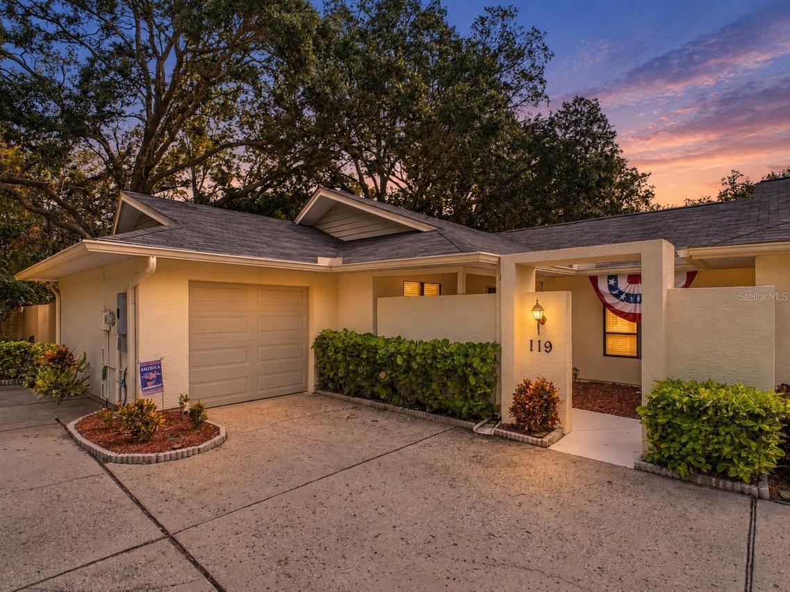 119 Parkside Colony Dr., Tarpon Springs, FL 34689
