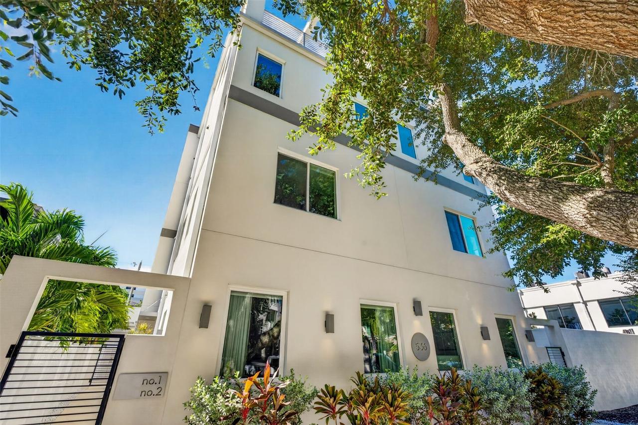 536 4th Ave. #2, St Petersburg, FL 33701